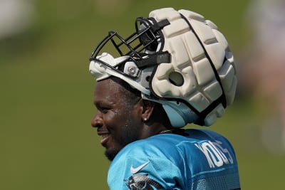 NFL hopes to reduce head injuries with helmet experiment