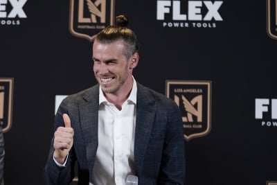 LAFC confirms 12-month Bale deal with options through 2024