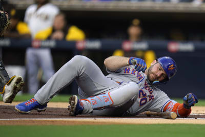 Pete Alonso Literally Shaved Mid-Game Against D-Backs Thursday