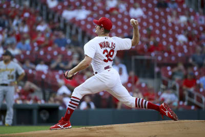 O'Neill and Goldschmidt homer, Cardinals beat Royals 4-2