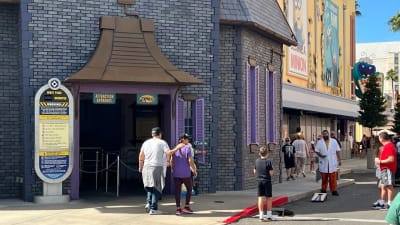 Super! Town allows inflatable Mario back outside game store – Sun Sentinel