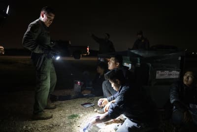 Thousands surrender to Border Patrol as Title 42 ends - New Jersey