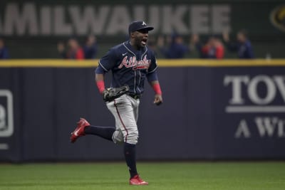 Braves' Soler sidelined after testing positive for COVID-19