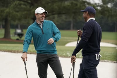 Mens winter best sale golf tops
