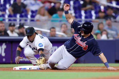 Harper's 3 HRs, 5 RBIs lift Nationals over Marlins 7-5