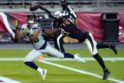 The Latest: Seahawks lead Cardinals 27-17 at halftime