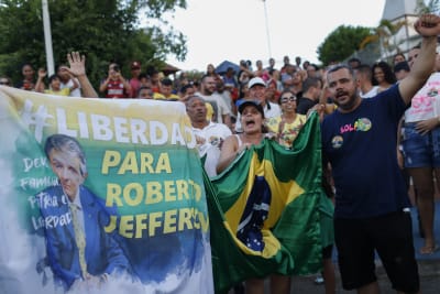 Brazil's Top Footballers Lean Toward Bolsonaro in Polarized Race