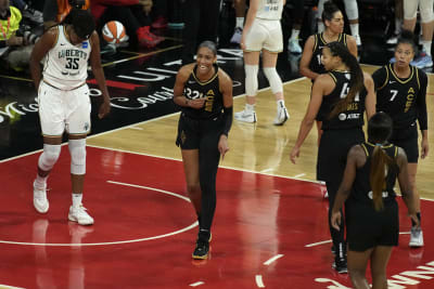 Harris praises 2022 WNBA champion Las Vegas Aces for 'grit and