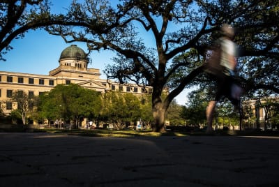 University of Texas at Austin students will hold referendum on