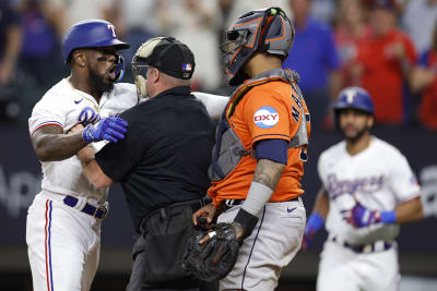 Houston, Texas, USA. 29th July, 2018. Houston Astros catcher Martin  Maldonado (15) prepares for a pitch during the eighth inning of the Major  League Baseball game between the Texas Rangers and the