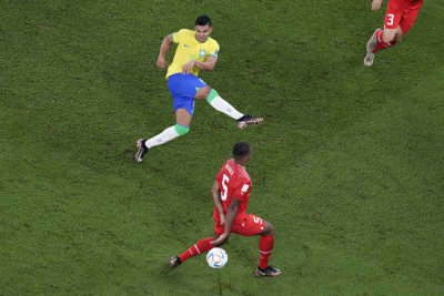 Brazil advances at World Cup with 1-0 win over Switzerland