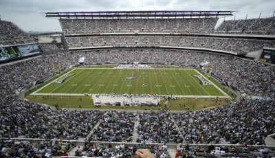 Eagles welcome back fans to Lincoln Financial Field in a limited capacity  beginning Sunday!