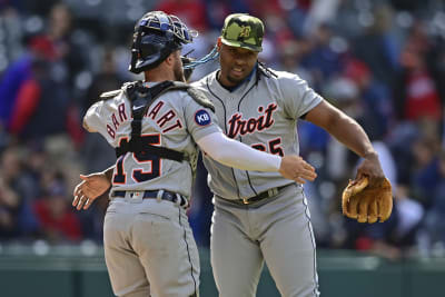 Padres slugger Soto belts two homers to defeat Tigers 5-4 in opener