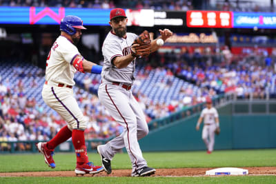 9 straight! Phils match best win run in 11 years, top Dbacks