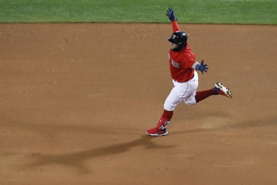 Cameras Catch Christian Vazquez's Awkward Reaction To Getting