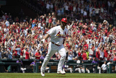 Albert Pujols visits Cardinals camp