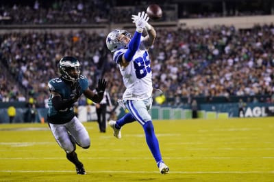 Mike Trout takes in Cowboys vs. Eagles