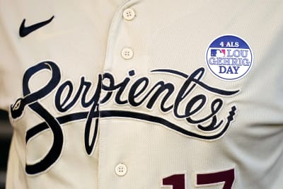 Diamondbacks, in new 'Serpientes' uniforms, lose to Dodgers