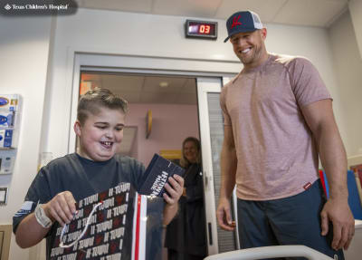 PHOTOS: Facility dogs show Astros spirit at Children's Memorial Hermann  Hospital