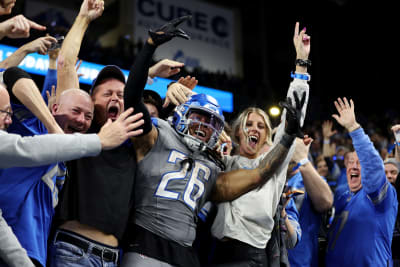 Morning 4: Unsuspecting Detroit Lions fan lifts Jahmyr Gibbs into crowd as  he celebrates touchdown -- and other news