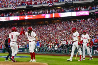 Reds right fielder Castellanos, son sell shirts for charity