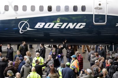 Boeing's Air Force One charges top $2 billion, drag down profits