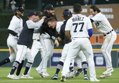 Tigers' Spencer Torkelson notches two clutch hits vs. Braves as Detroit  snaps nine-game losing streak 