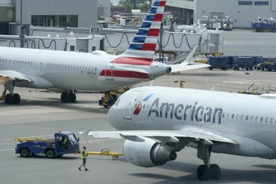 Potential odor halts American Airlines flight heading to Florida