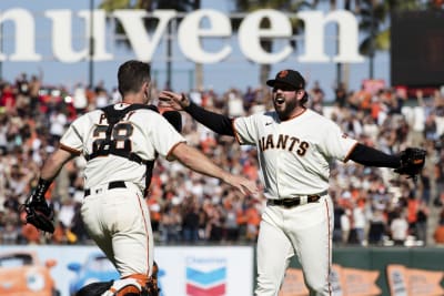 Buster Posey ready to move on from baseball, says farewell