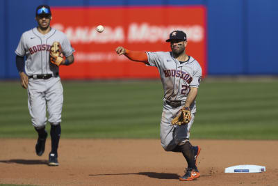 Randal Grichuk's leaping grab, 03/22/2021