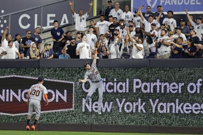 Stanton hits his 400th home run to lead Cole and the Yankees to a