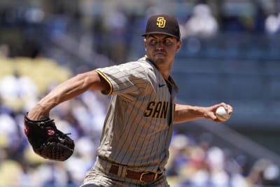 Padres avoid sweep, beat Dodgers 4-2
