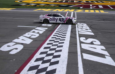 Bowman edges Larson in OT to win NASCAR race at Las Vegas