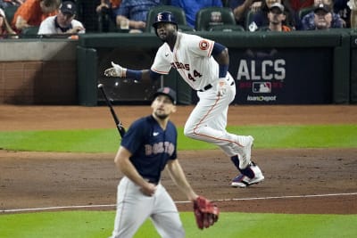 Astros' Yordan Álvarez returns from double knee surgery to win