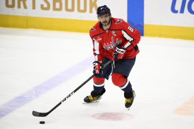 Alex Ovechkin announces the death of his father, Mikhail, at 71