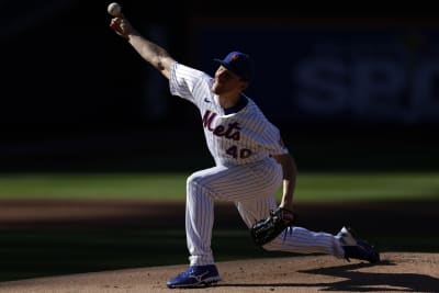 Adam Ottavino escapes a jam, 07/11/2022