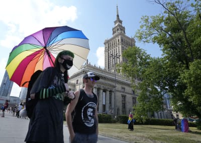 Poland: thousands turn out for Warsaw Pride march, LGBTQ+ rights