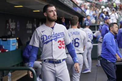 Cody Bellinger placed on injured list with left rib fracture