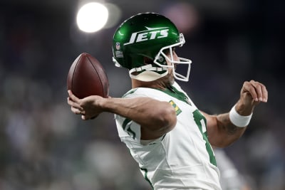 Rodgers' Jets square off against Allen's Bills in Monday night