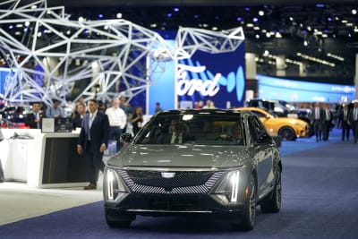 President Joe Biden tours the 2022 NAIAS