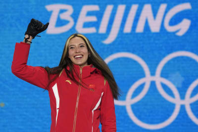 Chinese freestyle skier Eileen Gu celebrates after taking silver in the  women's slopestyle event at the Beijing Winter Olympics on Feb. 15, 2022,  in Zhangjiakou, China. (Kyodo)==Kyodo Photo via Credit: Newscom/Alamy Live