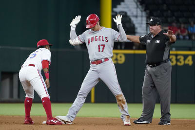 Yonny Hernandez's RBI double, 08/15/2021