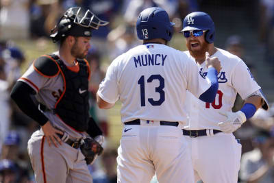 Giants rally to beat Dodgers in 11th after being hitless for 6 innings