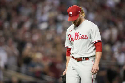 Kimbrel 8th pitcher in MLB history to earn 400 saves, Phillies