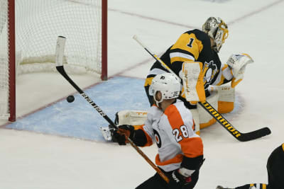 Crosby scores 500th, Penguins rally past Flyers 5-4 in OT