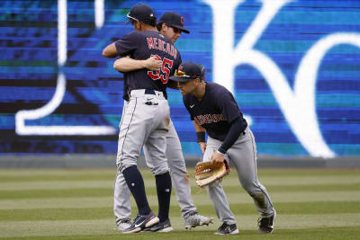 Rookie Kwan hits first homer, Guardians beat Blue Jays 6-5 - Red