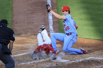 Cincinnati's Nick Castellanos tossed as Reds, St. Louis Cardinals