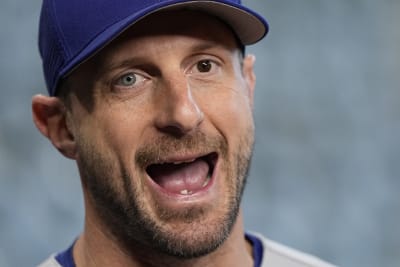 Padres hammer Scherzer, rout Mets 7-1 in playoff opener