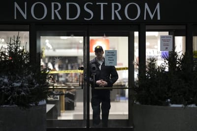 Nordstrom in Northpark Mall in Dallas evacuated as cops probe 'threats made  to several stores' after disturbing reports