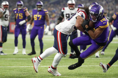 Studs and Duds from Vikings' 33-26 win in Week 12 vs. Patriots